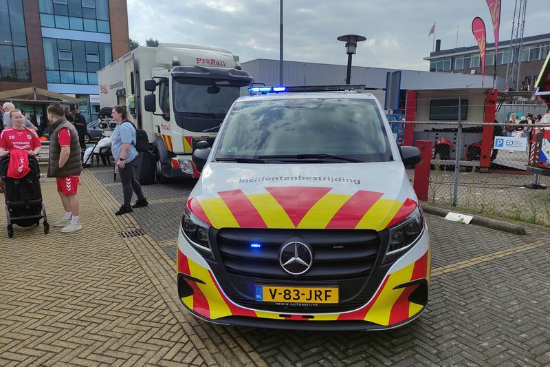 Incidentenbestrijders van ProRail op de brandweerdag in Purmerend